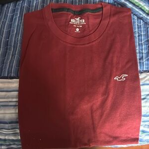 Like new red hollister tee